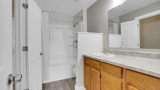 Building Photo - 38 S Meade St