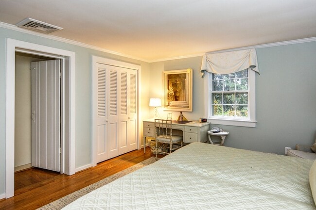 Building Photo - 148 Heritage Rd