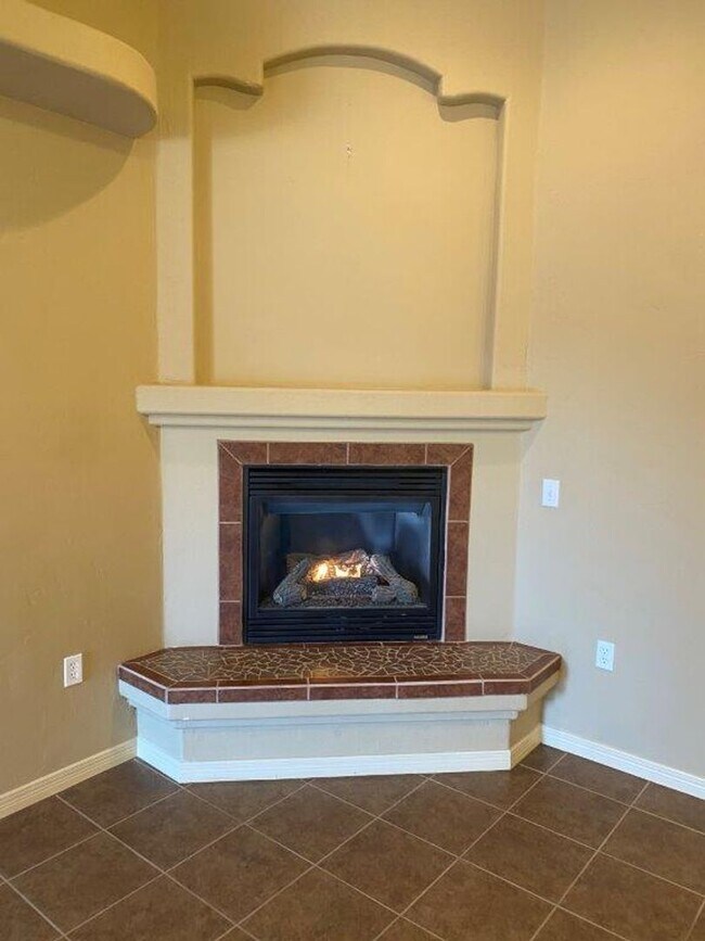 Building Photo - 7328 Vista De Sobre Dr