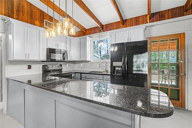 Building Photo - 116 Forney Johnston Dr