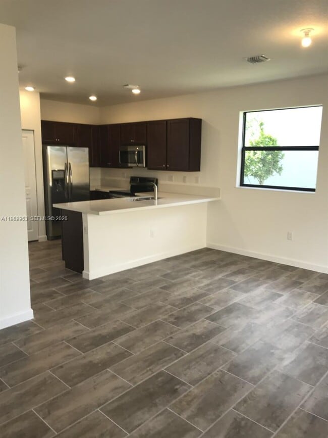 Building Photo - 25151 SW 114th Ave