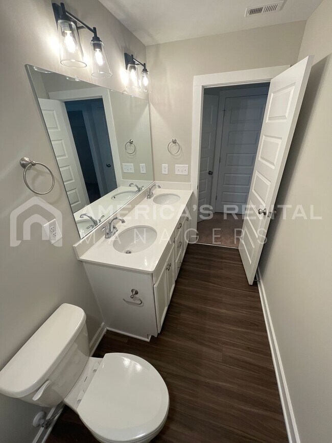 Building Photo - Home for Rent in Oak Grove, AL!!! Availabl...