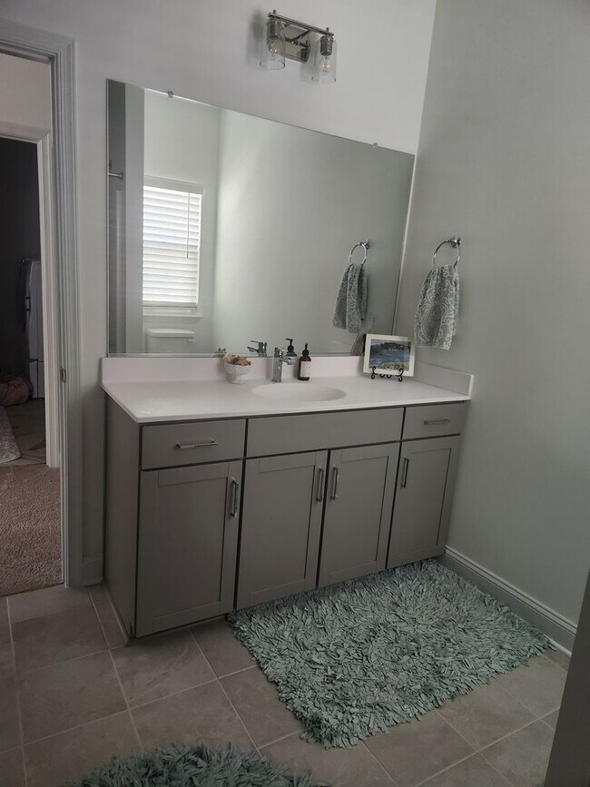 Building Photo - Midlothian-3 Bed 2.5 Bath Townhouse