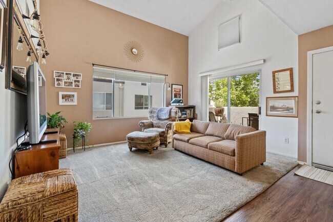 Building Photo - 21305 Nandina Ln