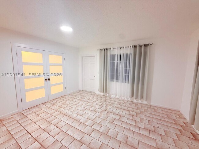Building Photo - 1100 Atlantic Shores Blvd