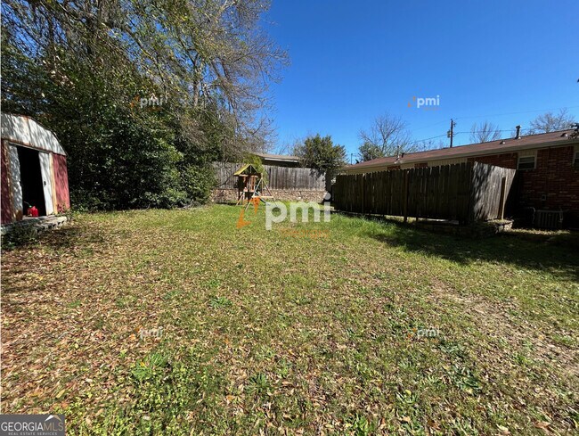 Building Photo - 1549 Barcelona Dr