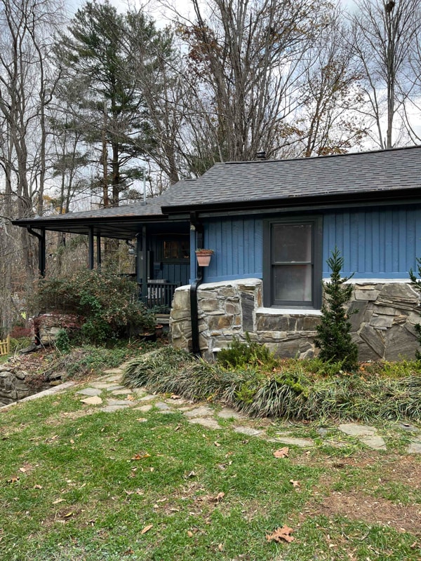 Building Photo - 12 Laurel Terrace