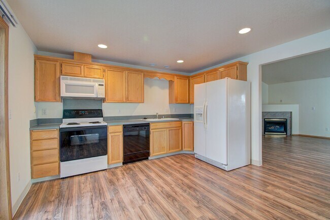 Building Photo - 192nd Area Single Level Home