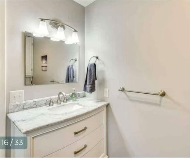 Building Photo - 100 Arphenia Dr