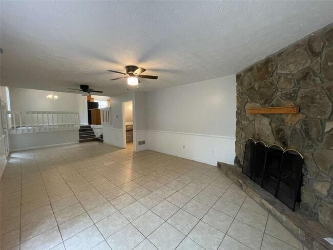 Building Photo - 1088 Riva Ridge Dr NW