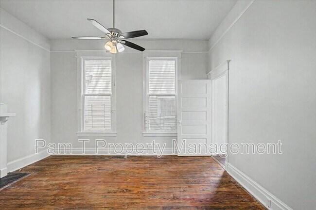 Building Photo - 512 E Waldburg Ln