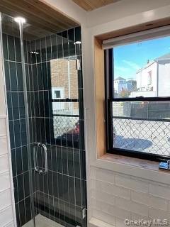 Building Photo - 116 E Main St