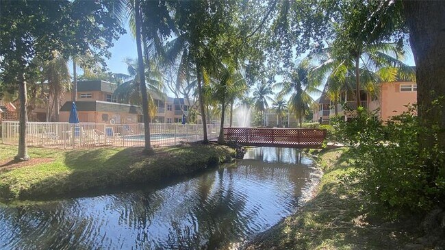 Building Photo - 760 SE 2nd Ave