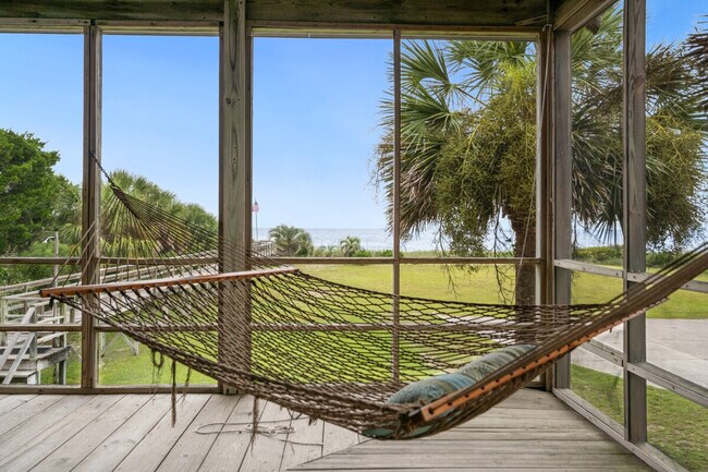 Building Photo - 911 Debordieu Blvd