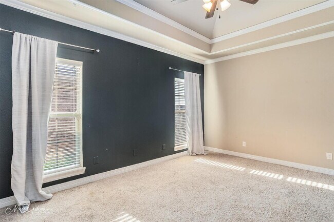 Building Photo - 244 Gloucester Dr