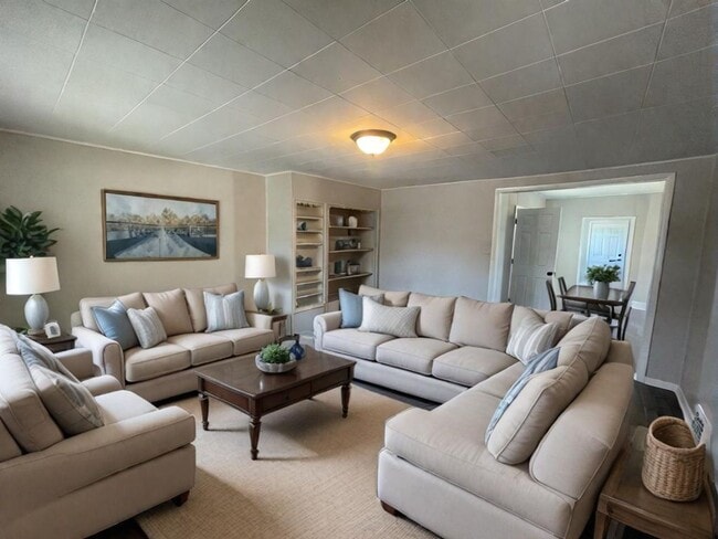 Building Photo - 4 bedroom home ready now!