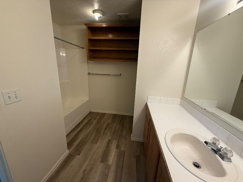 Building Photo - 3721 Pierre Ave