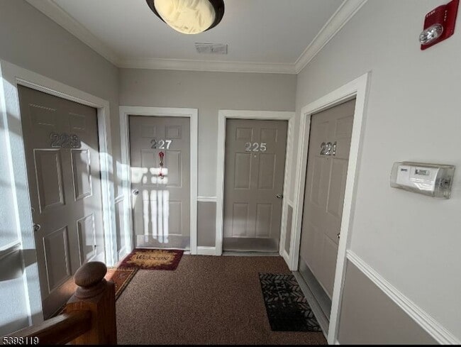 Building Photo - 225 Windmill Ct