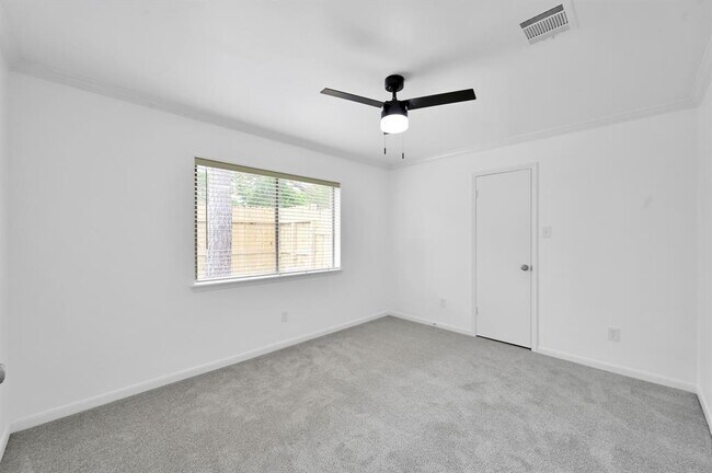 Building Photo - 12326 Rocky Knoll Dr