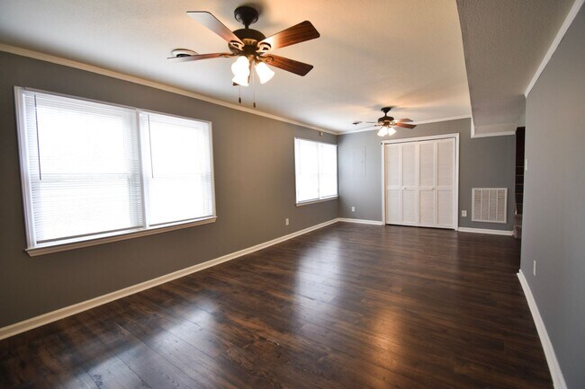 Building Photo - COMING SOON-4 Bedroom, 2.5 Bathroom Home- Pets Allowed