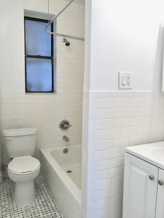 Building Photo - 621 Lefferts Ave
