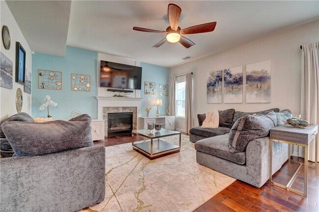 Building Photo - 800 Corcormant Ln
