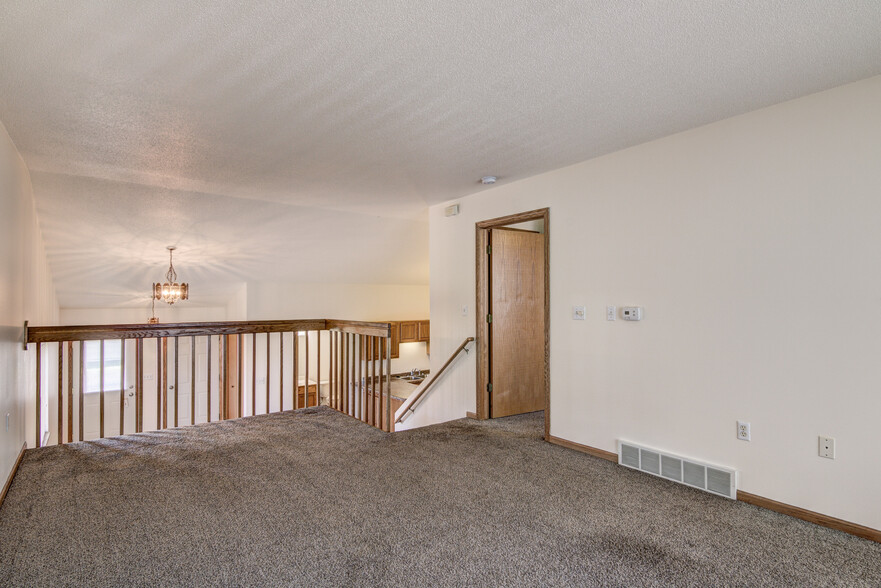 Building Photo - 1130 Weatherridge Rd