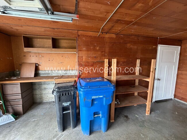 Building Photo - 4834 15th Ave S