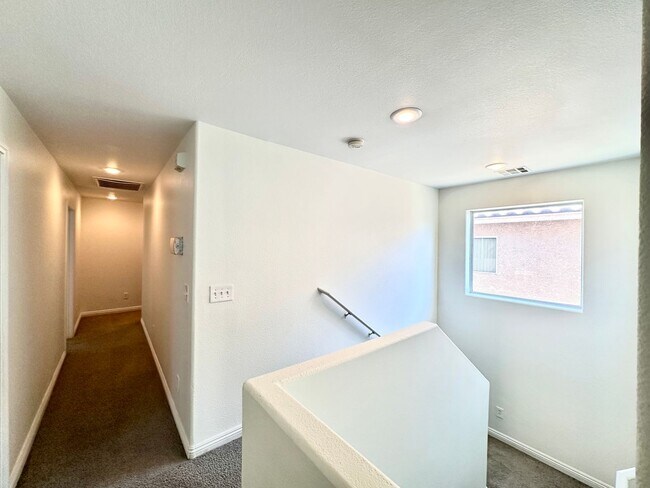 Building Photo - Terracina Phase 5