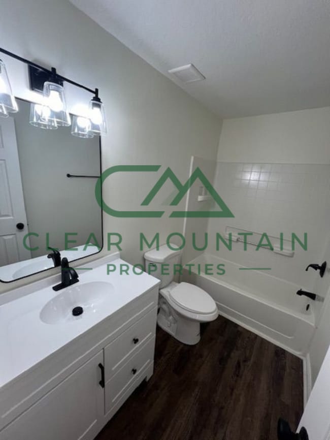 Building Photo - Move-in Special! Limited-Time Leasing Offer!