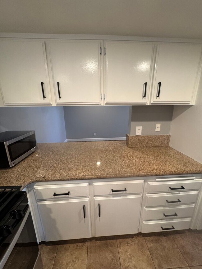 Building Photo - Great 2 Bedroom 2 bath - Villamira  Community, Laguna Niguel-In Unit Laundry Included
