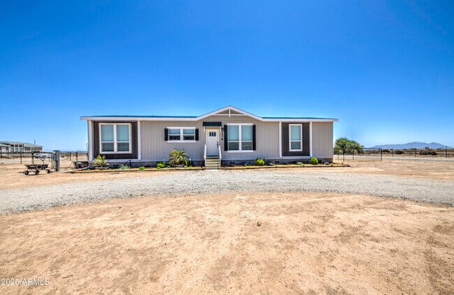 Building Photo - 4057 SOLAR St