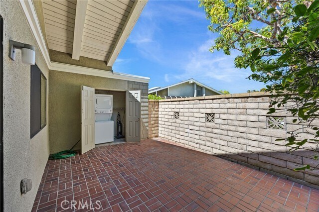 Building Photo - 8933 Yolo Cir