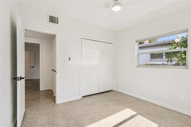 Building Photo - 1601 Triangle Ave