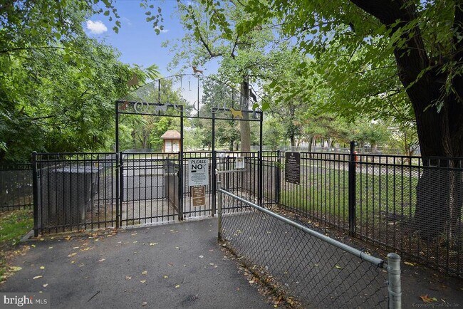 Building Photo - 4642 31st Rd S