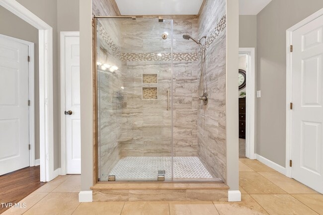 Building Photo - 109 Emerald Chase Cir