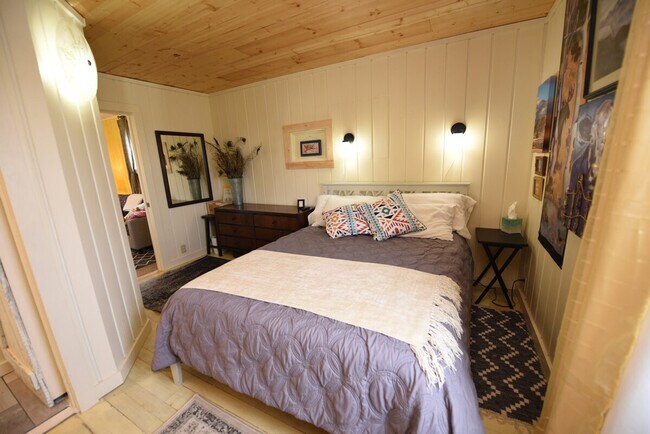 Building Photo - 759 MT-2