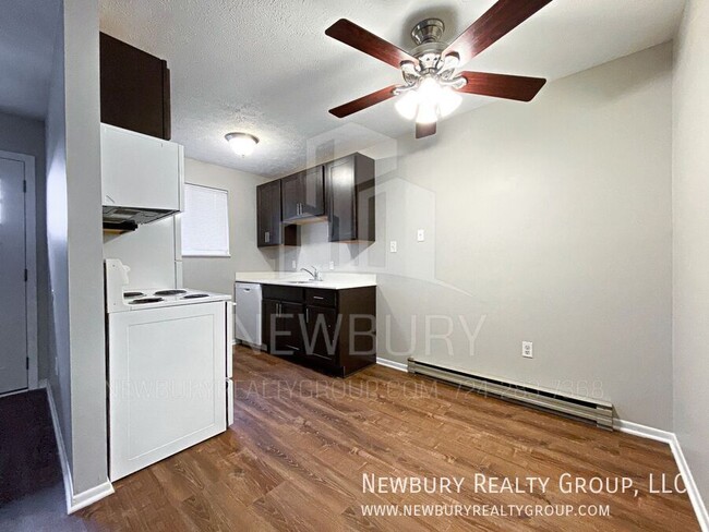 Building Photo - Spacious 2-Bedroom Apartment in a Serene C...