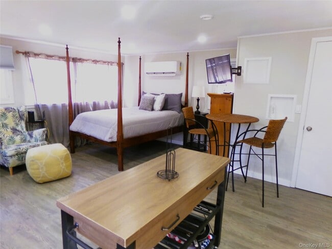 Building Photo - 406 Sepasco Center St