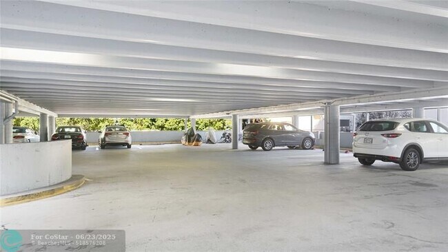 Building Photo - 3031 N Ocean Blvd