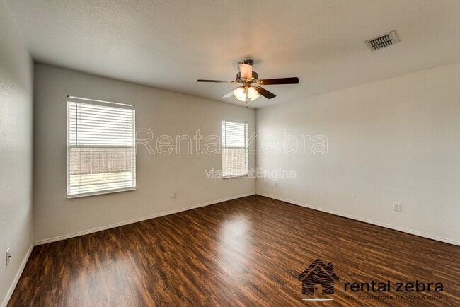 Building Photo - 1336 Castle Ridge Rd