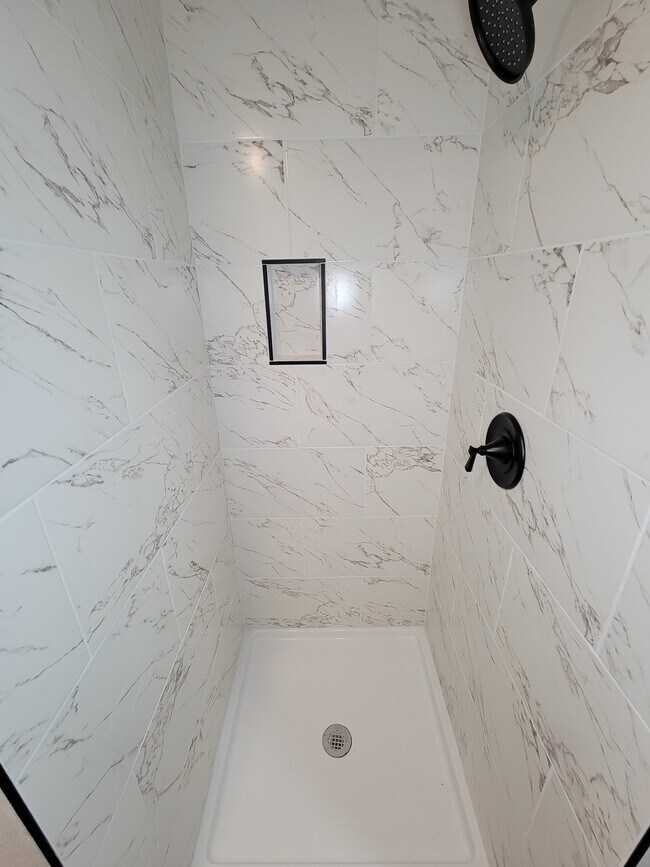 Building Photo - 5815 Southseas St