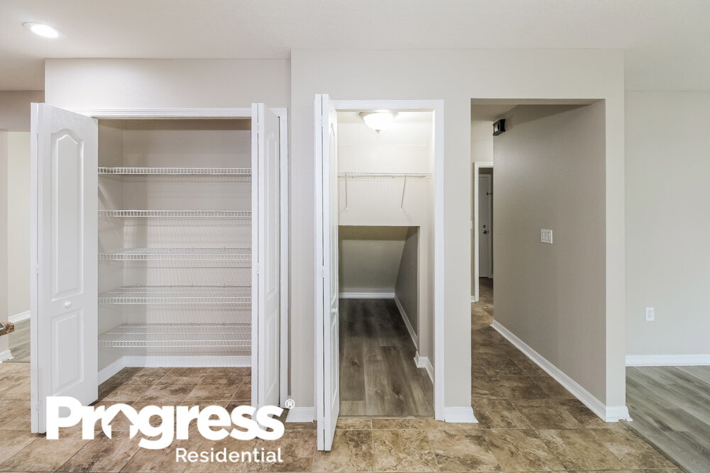 Building Photo - 9350 Caracara Drive