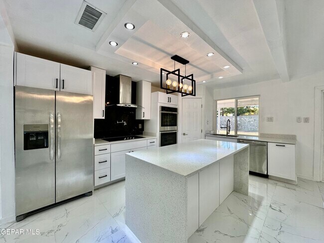 Building Photo - 6332 El Risco St