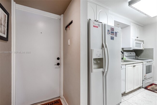 Building Photo - 1401 S Federal Hwy