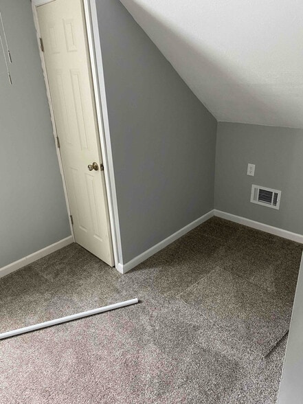 Building Photo - 26 Lawson Ave