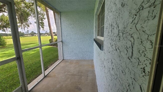 Building Photo - 454 Fairways Cir