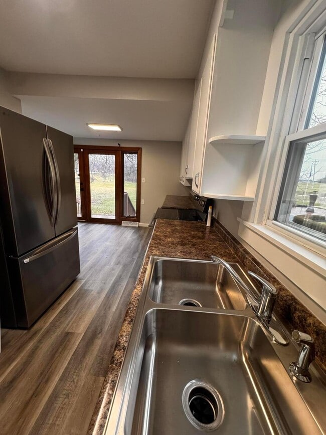 Building Photo - 79 W Cherry St