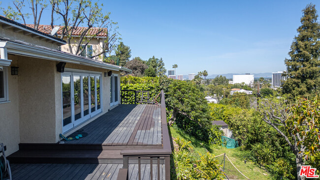Building Photo - 14563 Round Valley Dr