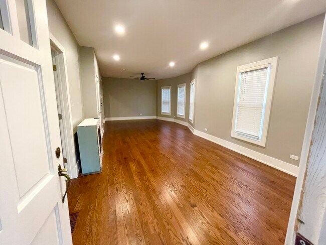 Building Photo - 604 Clement St